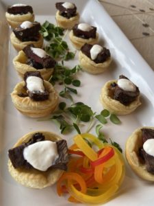 Braised Beef Cups